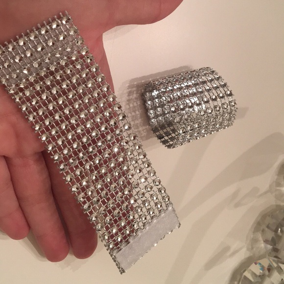 SOLD. Wedding/Party Items. - Picture 6 of 8